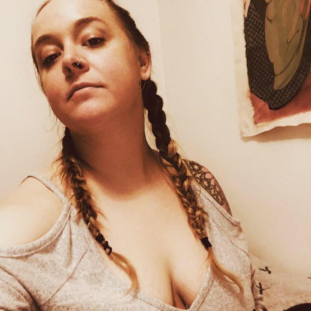 Meet your Posher, Laurel